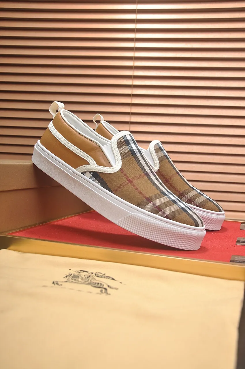 Men's shoes 💰400💶【Burberry】Classic low-top sneakers｜Imported cowhide with classic plaid fabric｜Sheepskin lining｜Original outsole｜Fine workmanship and comfortable to wear Size: 38-44 (customized at 45)